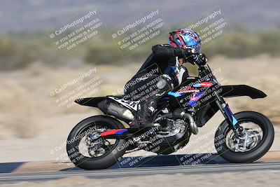 media/Dec-04-2025-Racers Edge (Thu) [[5ebc9f124d]]/3-B Group/2-Session 1 (Turn 4 Entry)/